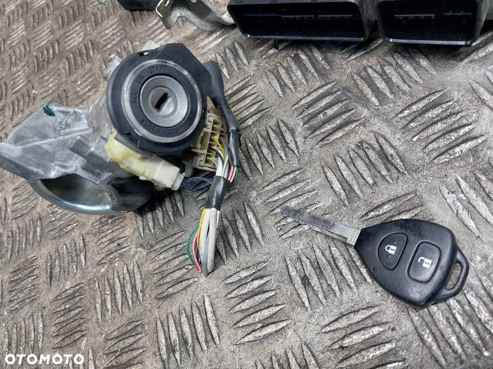 ZESTAW STARTOWY TOYOTA AURIS I 2.0 D4D 89661-02D82 89741-02100 82730-02150 - 5