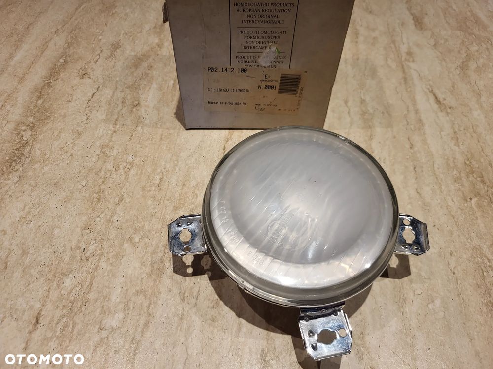 Reflektor dalekosiężny VW  GOLF II prawy wewnętrzny