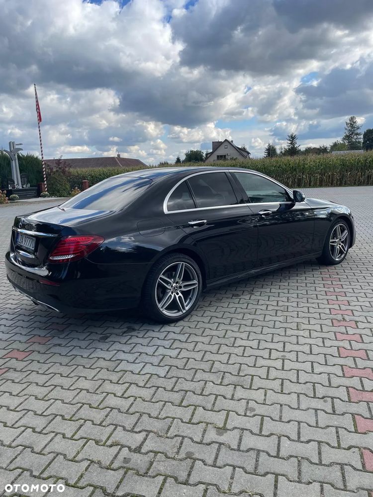 Mercedes-Benz Klasa E 220 d 4-Matic 9G-TRONIC - 3