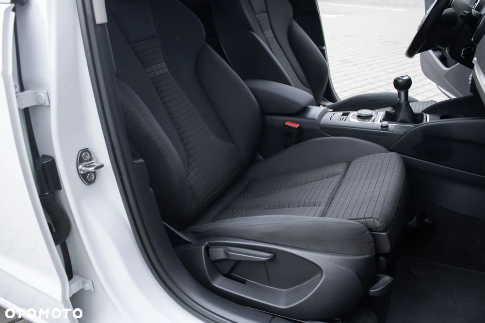 Audi A3 Sportback 1.4 TFSI Ambition - 35