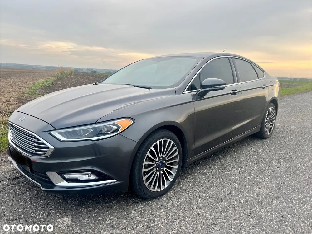 Ford Fusion - 4