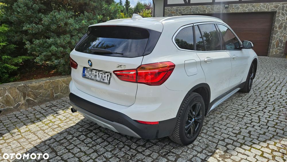 BMW X1 sDrive18i xLine - 6