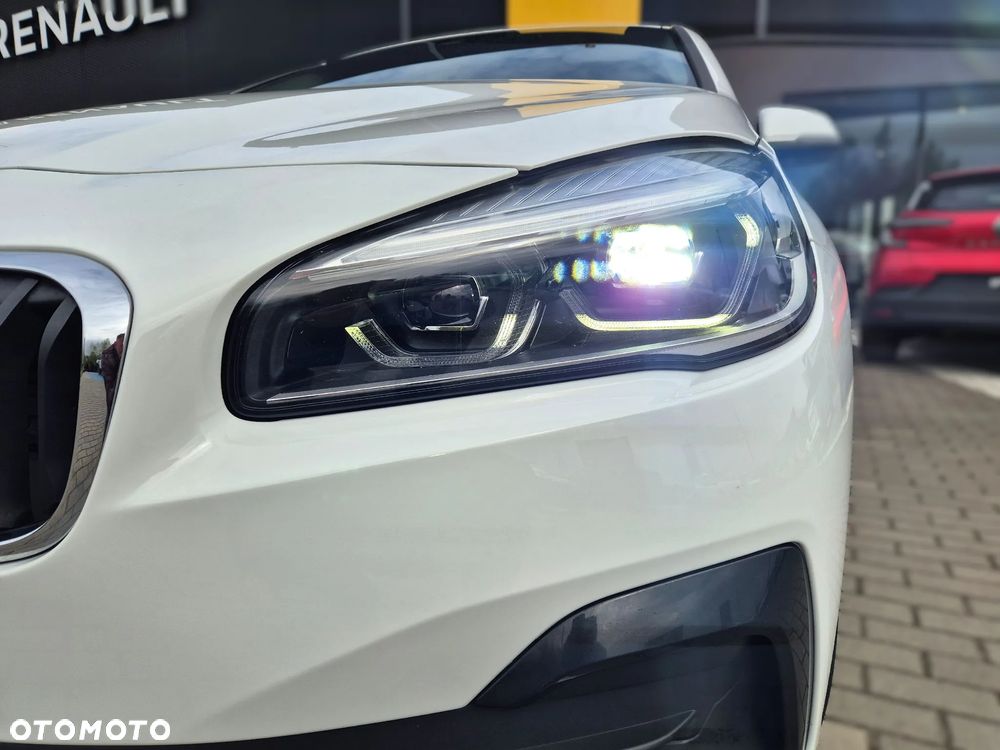 BMW Seria 2 218i - 10