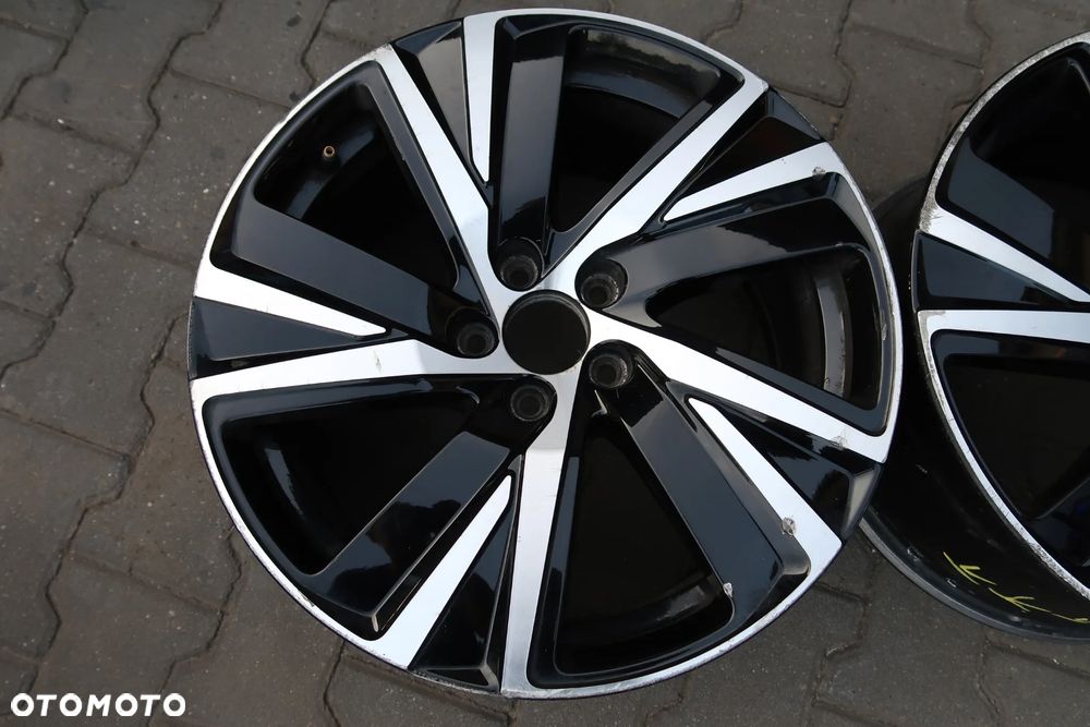 S5/S6 Felga Volvo 32134631 8x18et42 - 2