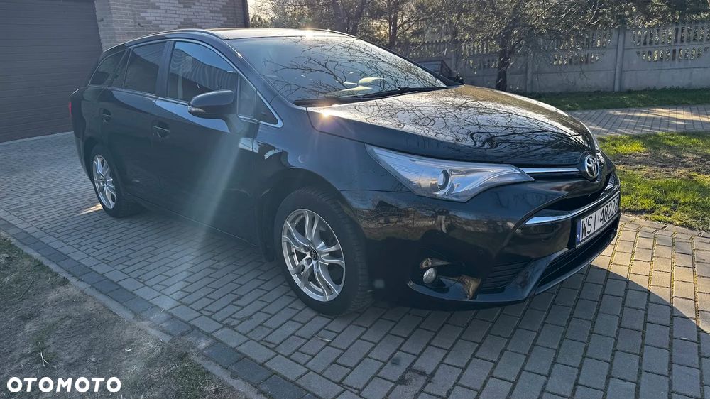 Toyota Avensis 2.0 D-4D Active Business - 1