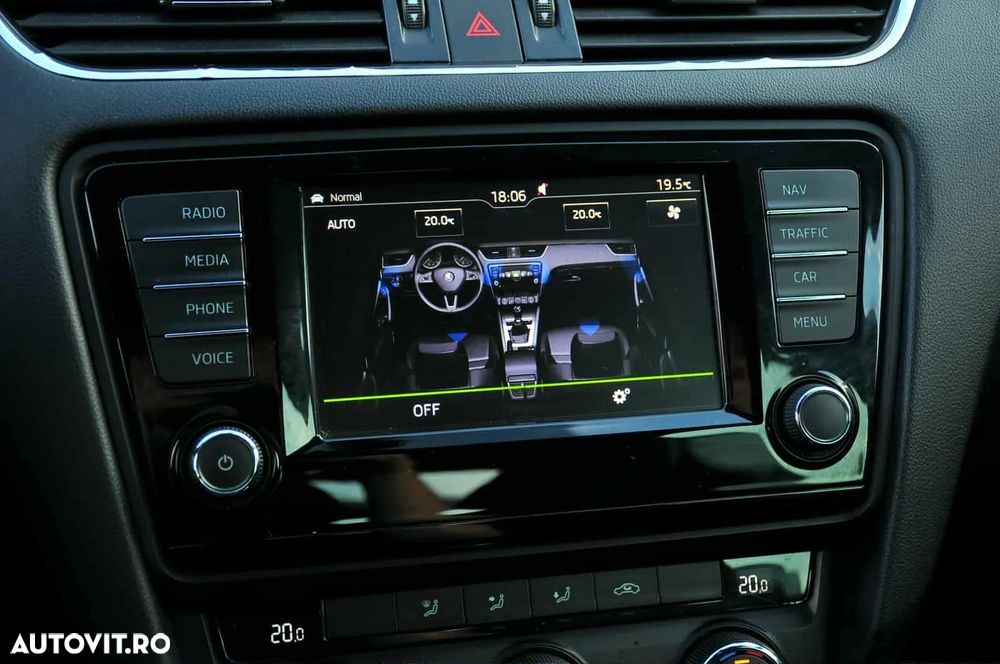 Skoda Octavia 2.0 TDI DSG RS - 6