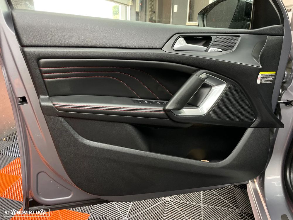 Peugeot 308 SW 1.5 BlueHDi GT EAT8 - 15