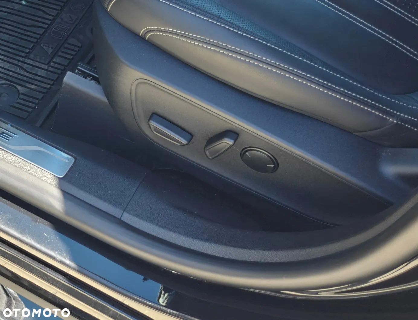 Ford Kuga 2.5P PHEV FWD Vignale - 13