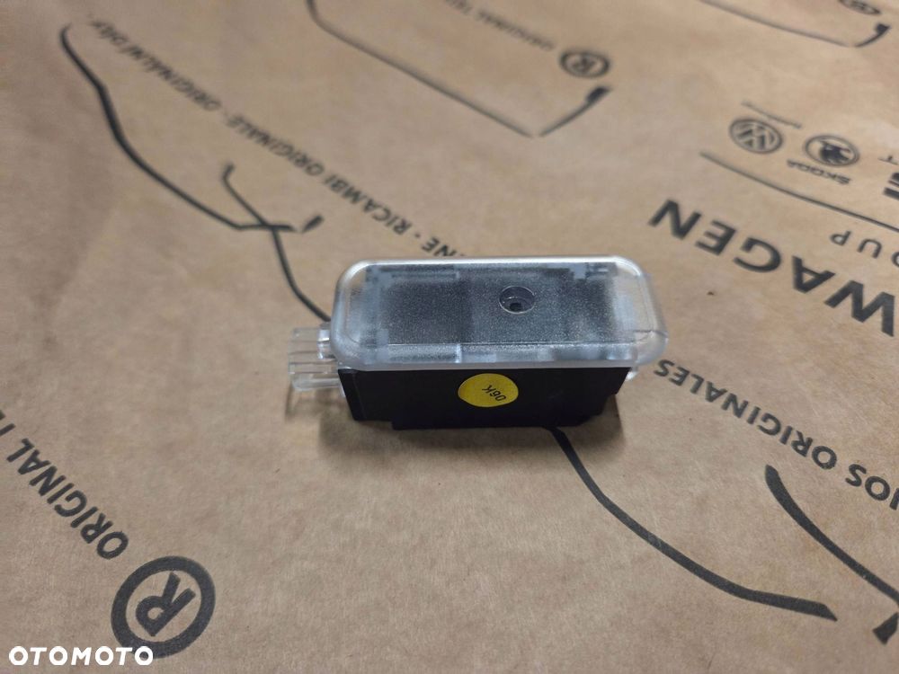 audi rs5 s5 a5 rs4 s4 a4 8w projektor lampka drzwi audi sport 4s0947409 - 1