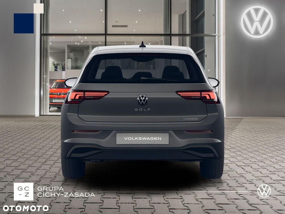 Volkswagen Golf 1.5 TSI EHybrid PHEV 150kW Life Plus DSG - 4