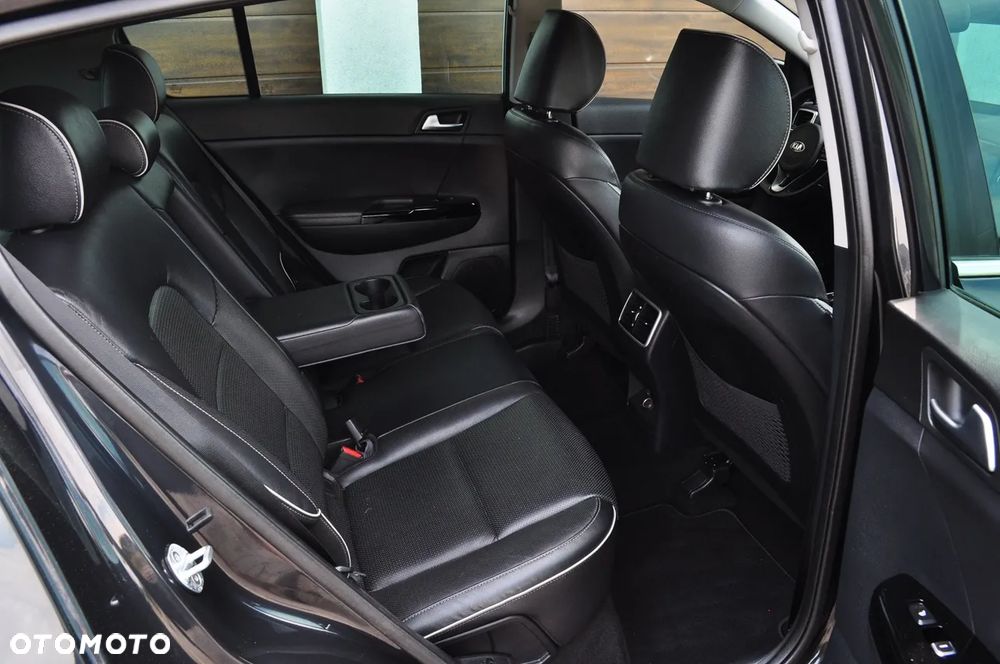 Kia Sportage 1.6 GDI 2WD DREAM-TEAM EDITION - 10