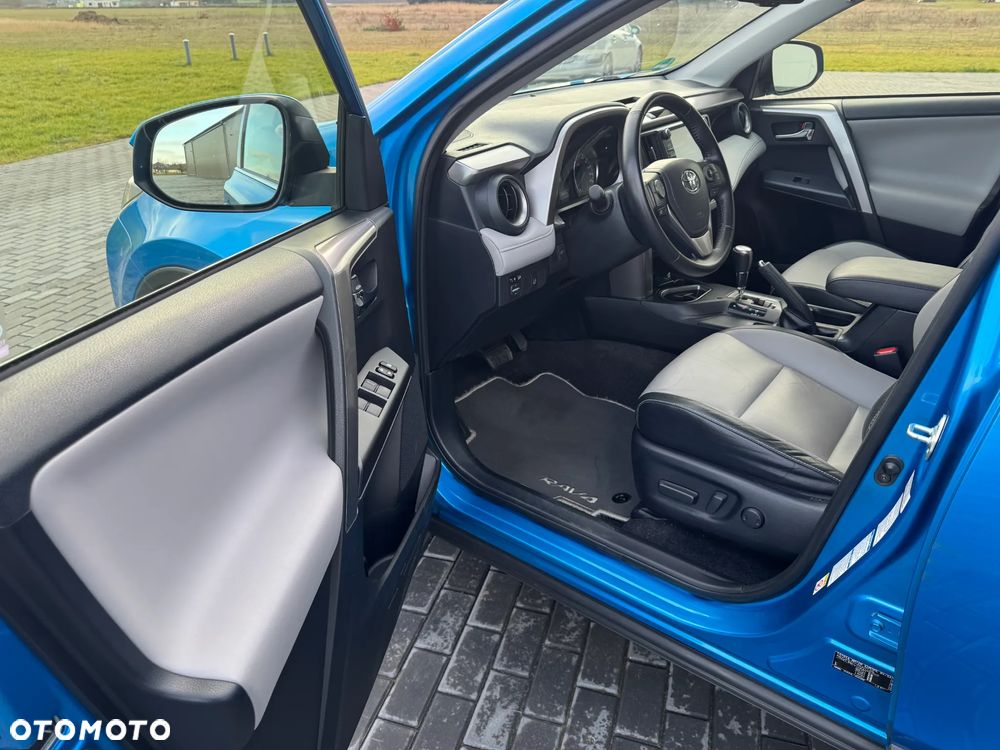 Toyota RAV4 ver-2-5-hybrid-executive-4x4 - 15