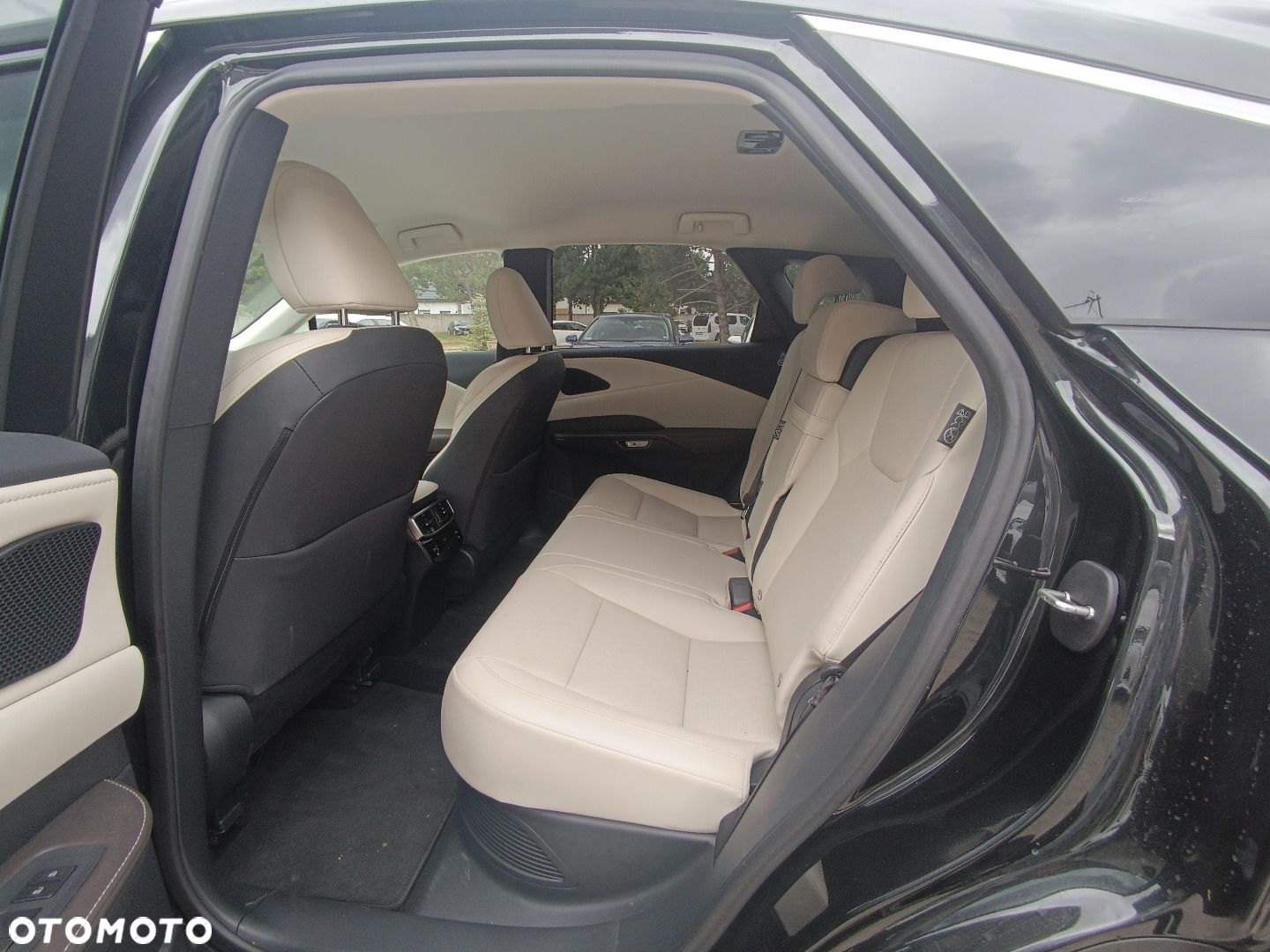 Lexus RX - 7