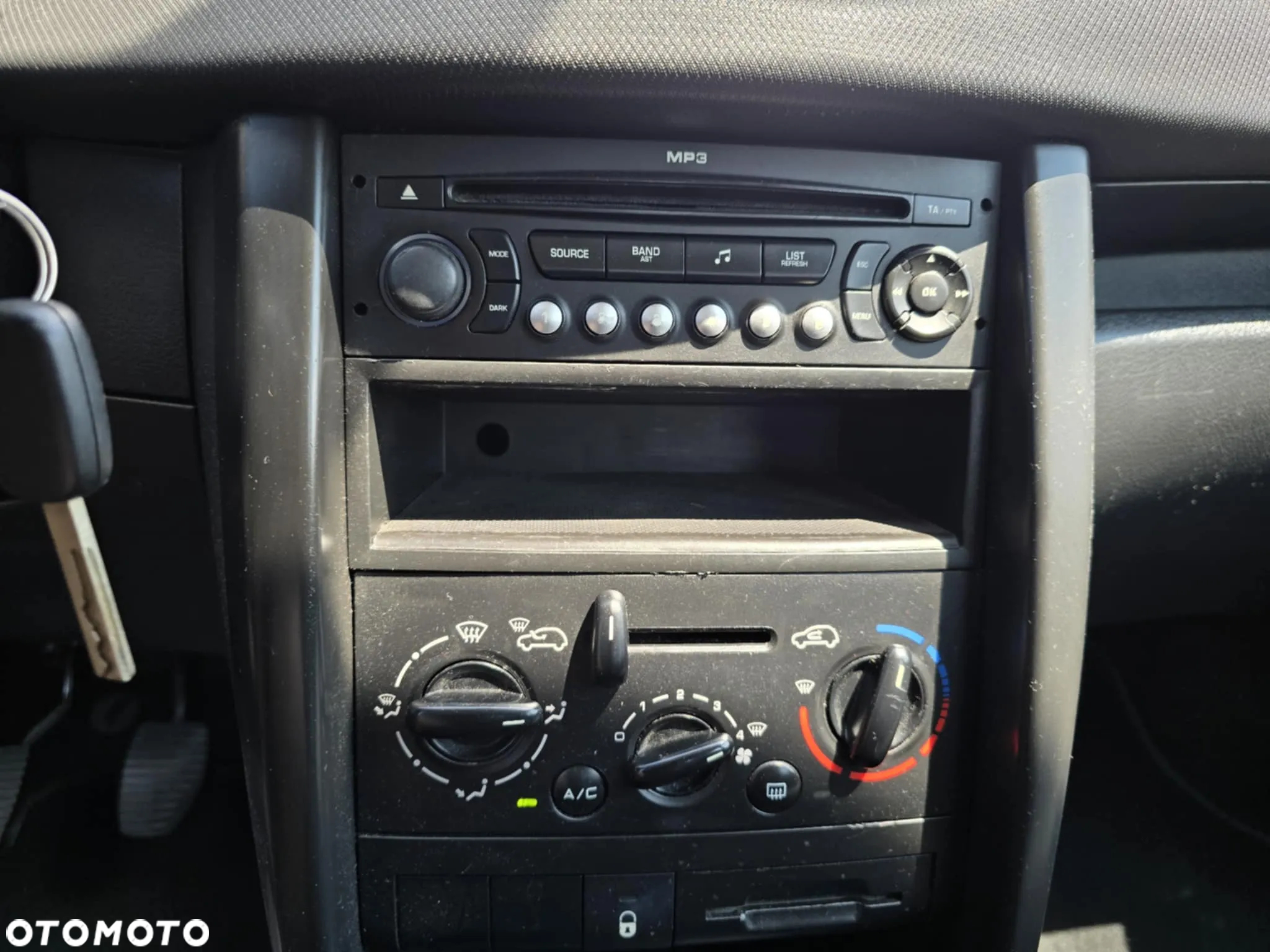 Peugeot 207 1.4 16V Sporty - 35