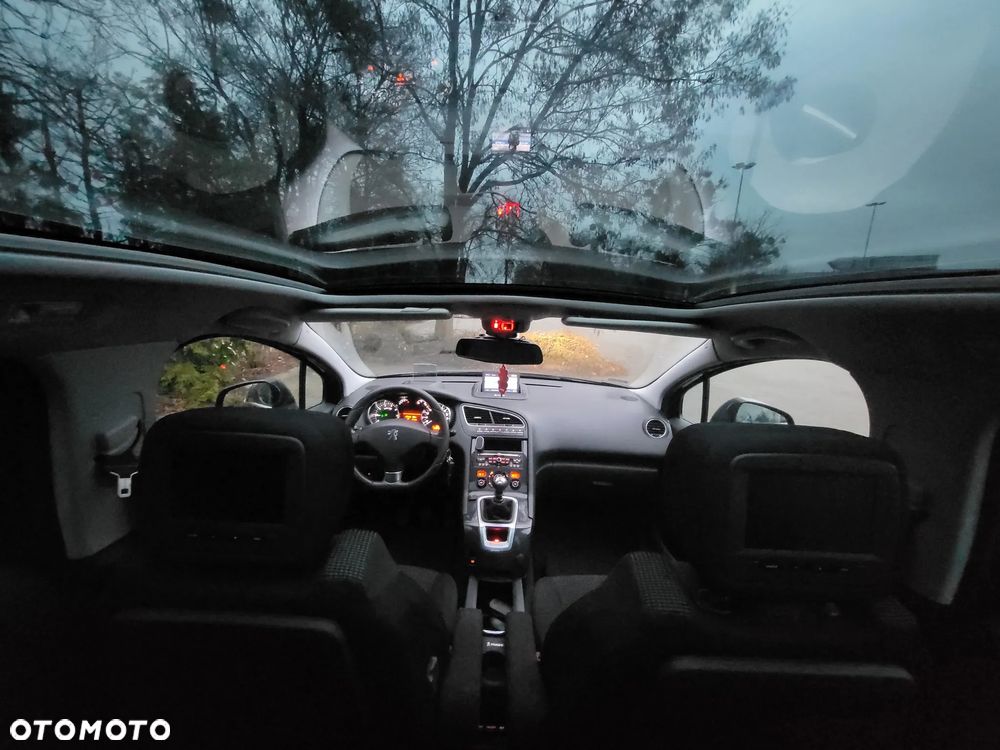 Peugeot 5008 1.6 THP Family 7os - 4