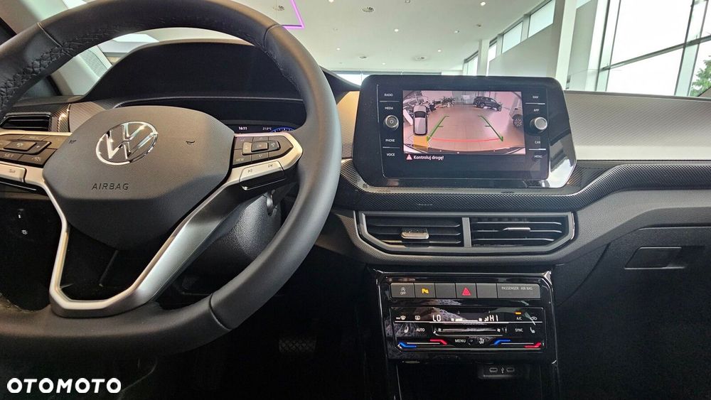 Volkswagen T-Cross - 32