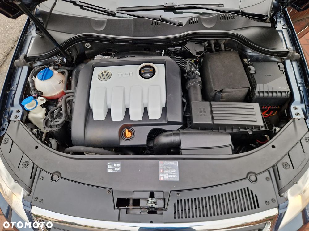 Volkswagen Passat 1.9 TDI Comfortline - 8