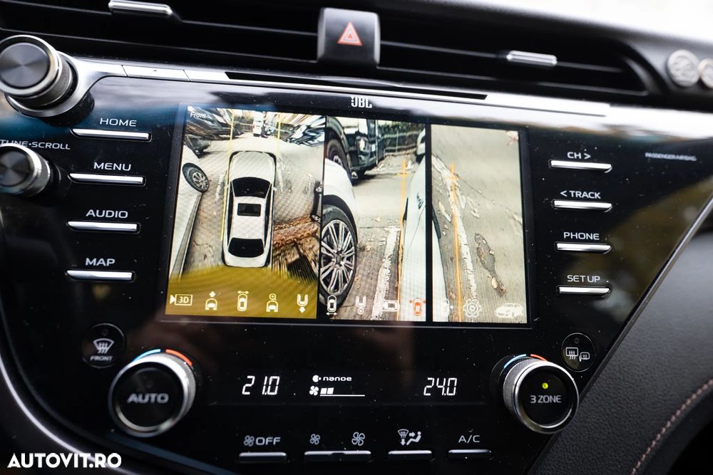 Toyota Camry 2.5 Hybrid Exclusive - 40