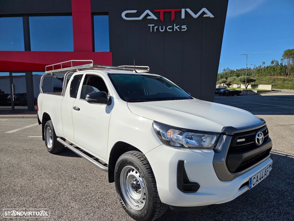 Toyota Hilux 4x4 2l - 1