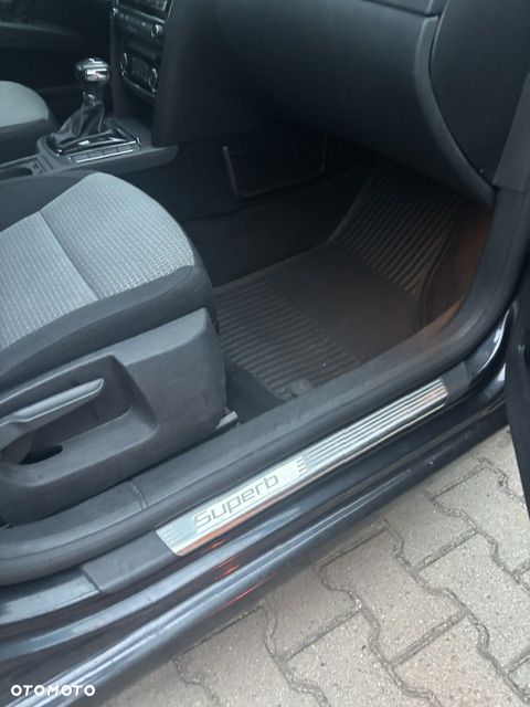 Skoda Superb 2.0 TDI Elegance DSG - 7