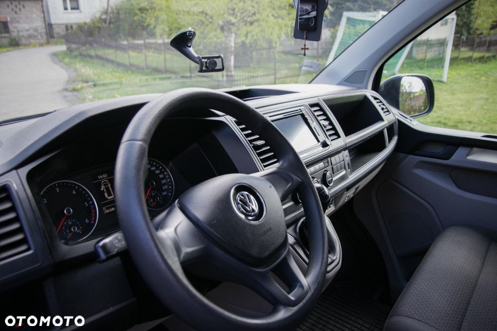 Volkswagen Transporter - 11