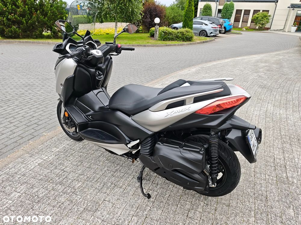 Yamaha X-max - 4