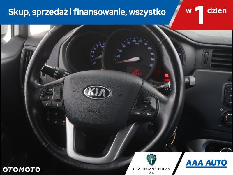 Kia Rio - 17