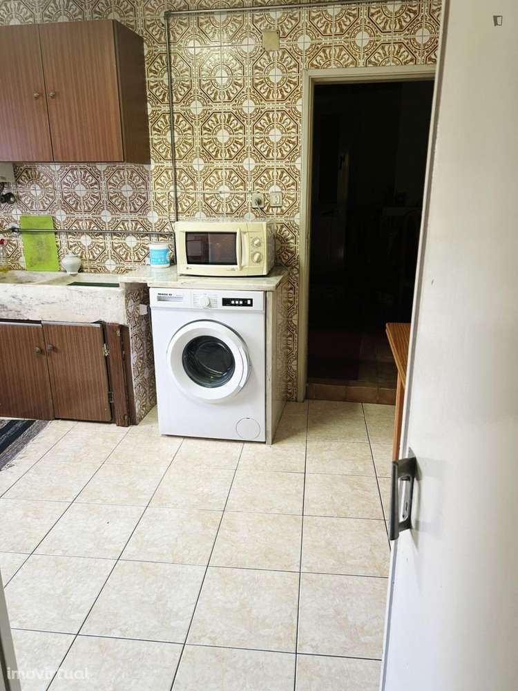 Quarto - localizado em Leiria - Grande imagem: 2/5