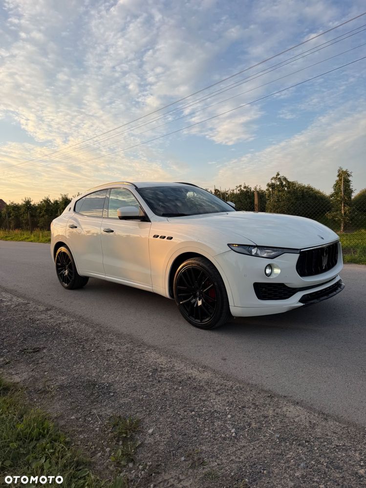 Maserati Levante - 2