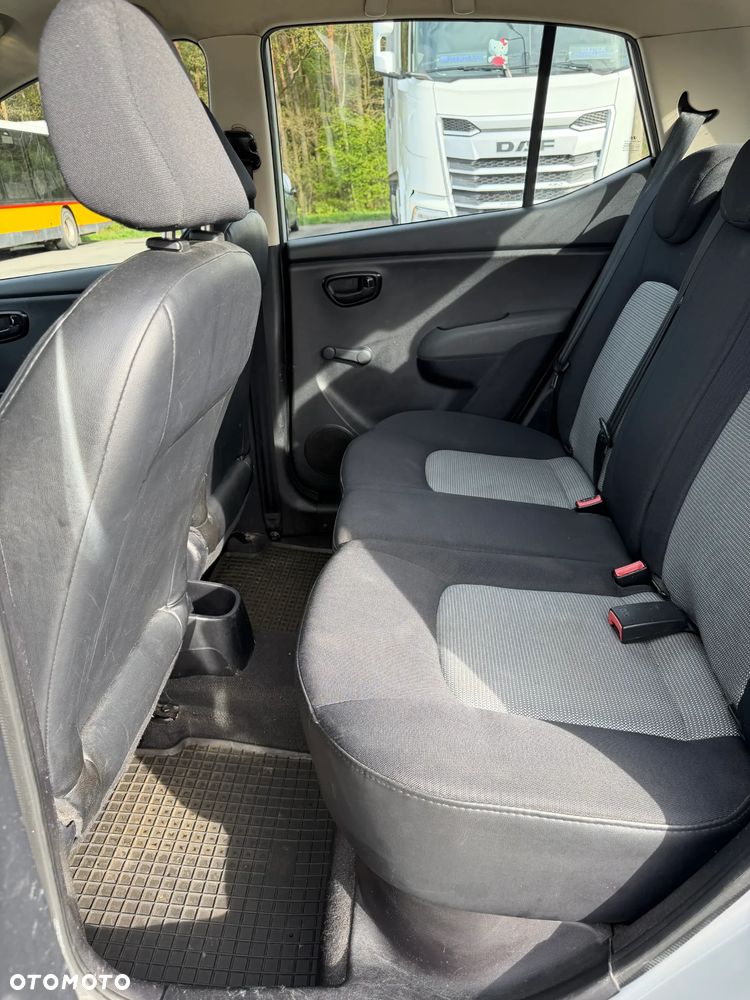 Hyundai i10 1.1 Base - 7