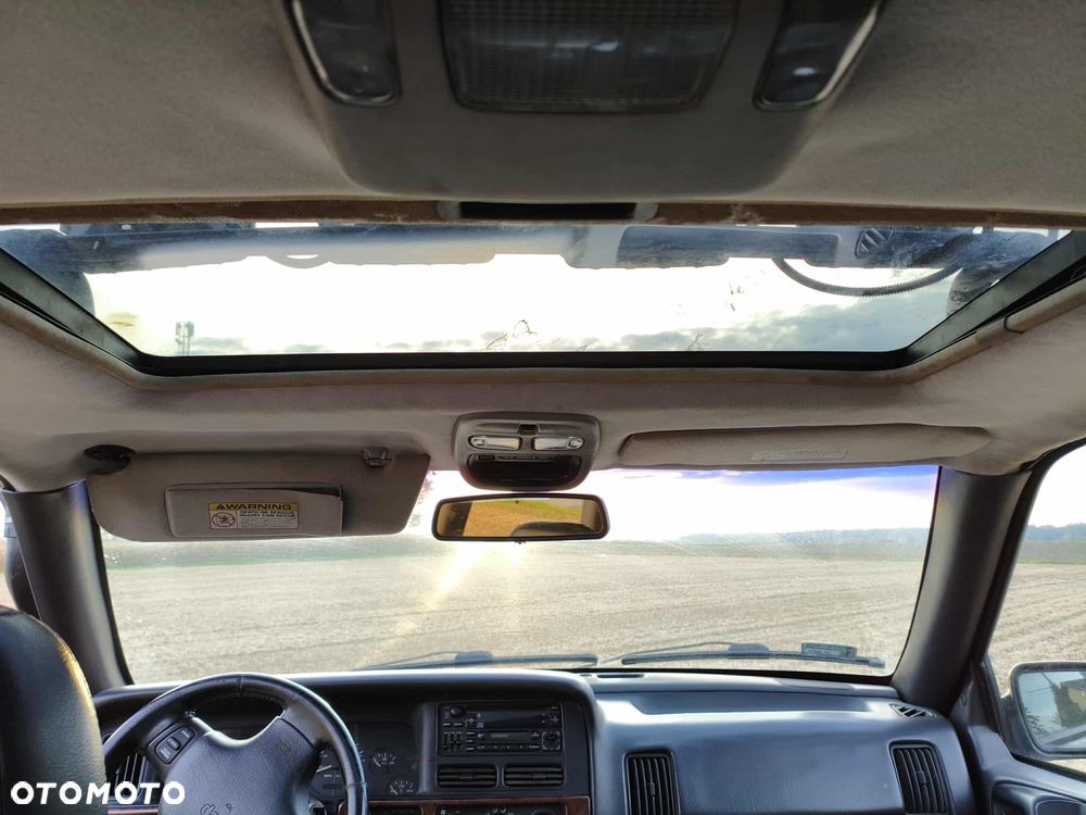 Jeep Grand Cherokee - 15