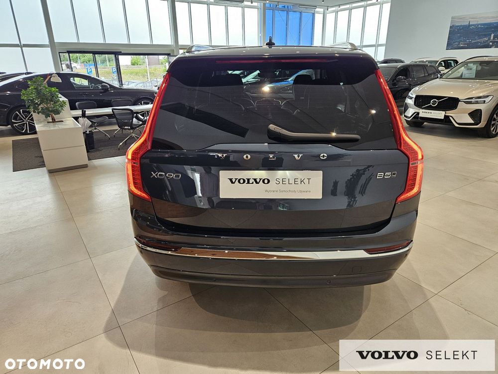 Volvo XC 90 - 7