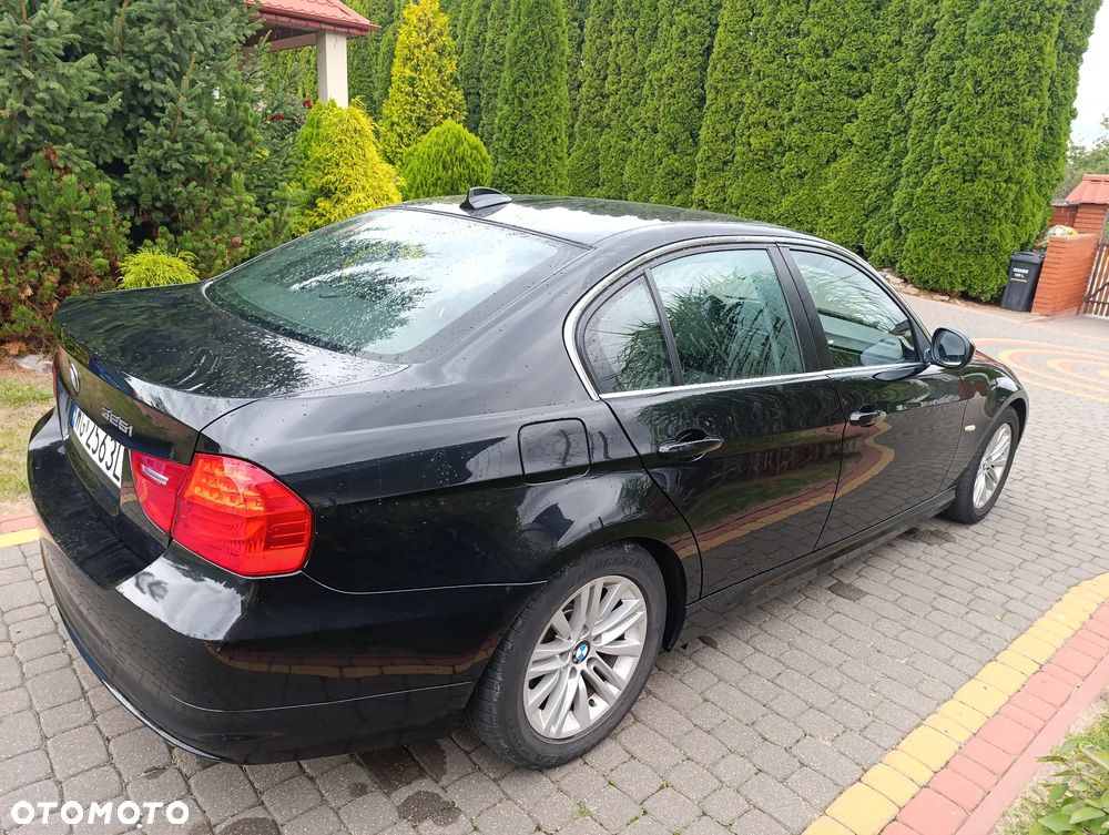 BMW Seria 3 325i - 5