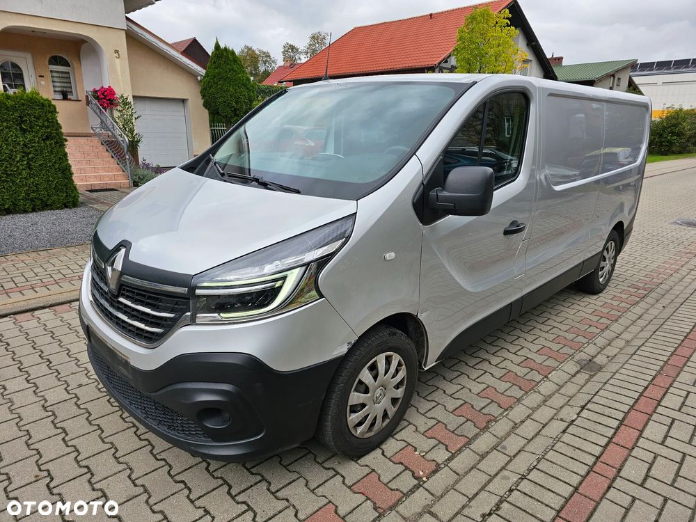 Renault Trafic - 1