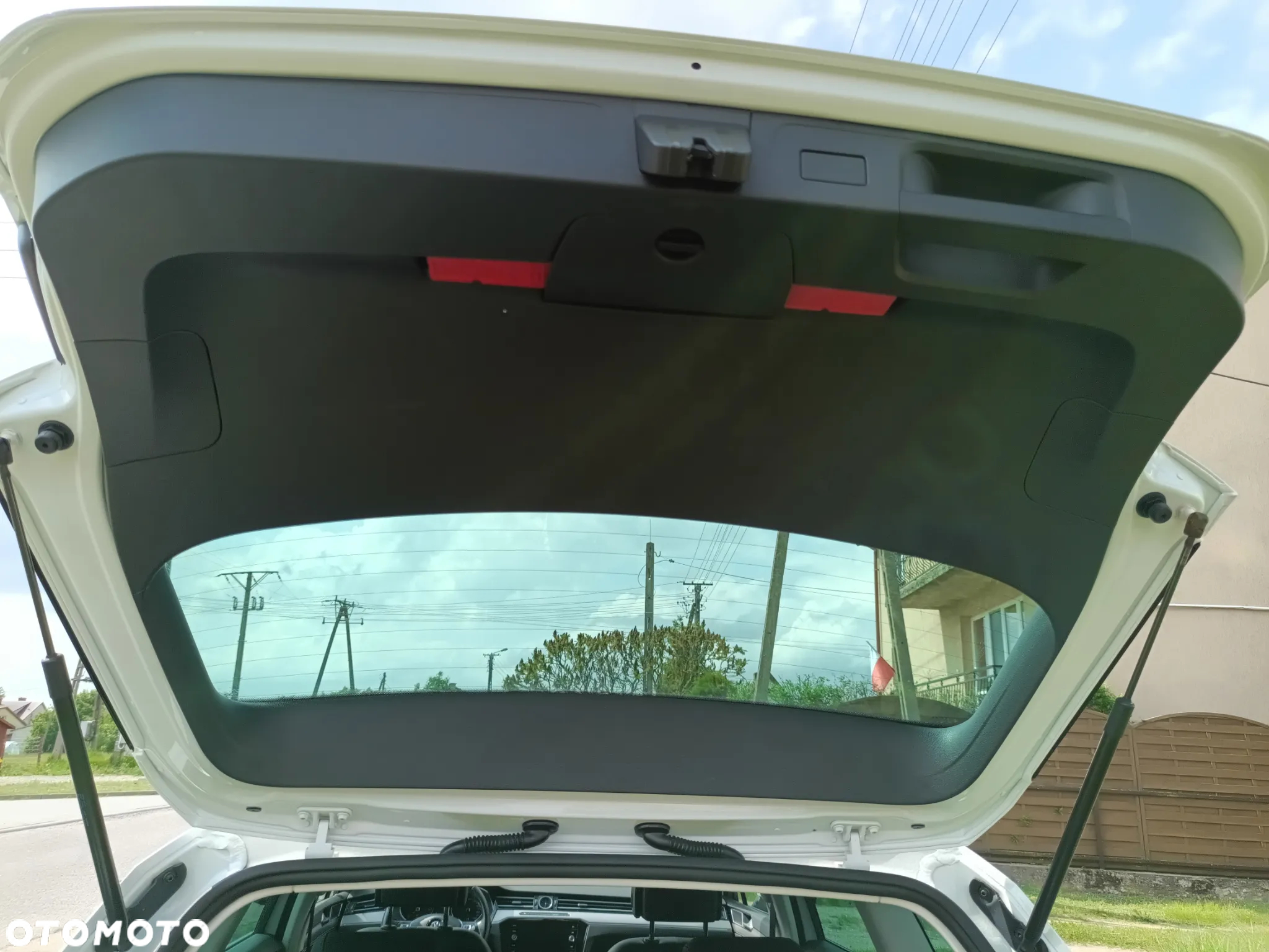 Volkswagen Passat - 34