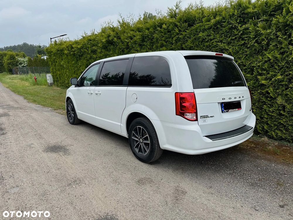 Dodge Grand Caravan 3.6 R/T - 4