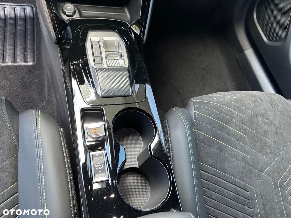 Peugeot 2008 PureTech mHEV GT e-DCS6 - 9