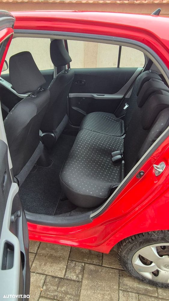 Toyota Yaris 1.4 D-4D Travel - 4