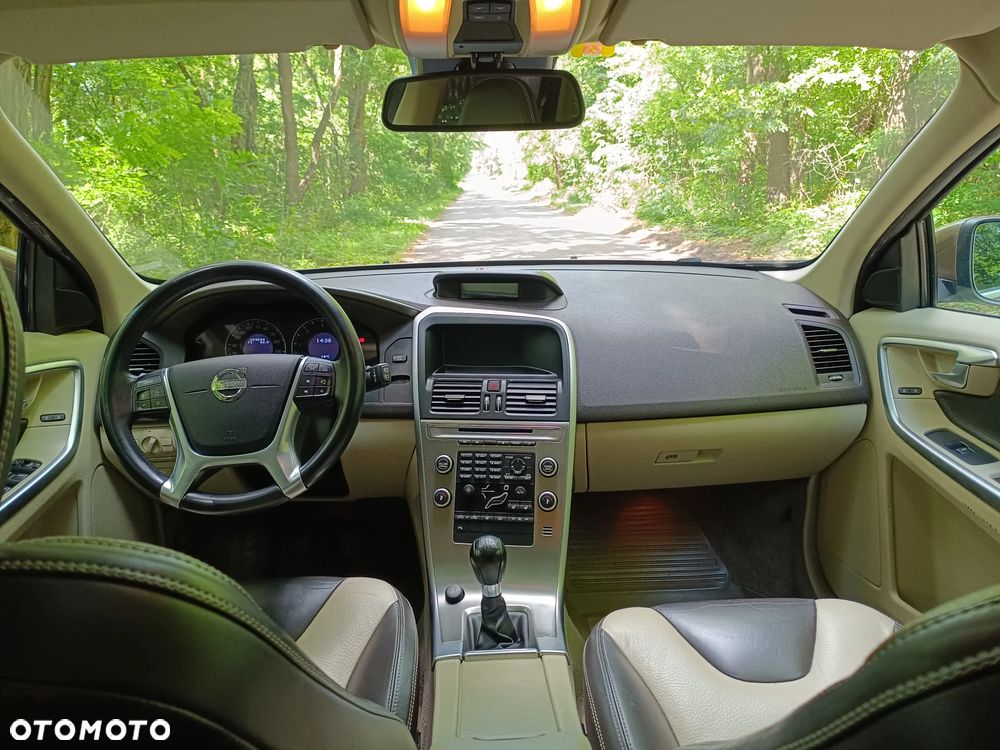 Volvo XC 60 DRIVe R Design - 8