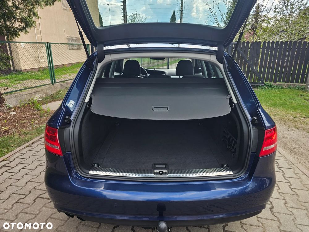 Audi A4 Avant 2.0 TDI DPF multitronic S line Sportpaket - 23