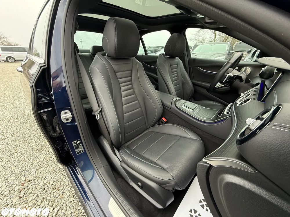 Mercedes-Benz Klasa E 300 de PHEV 4-Matic AMG 9G-Tronic - 35