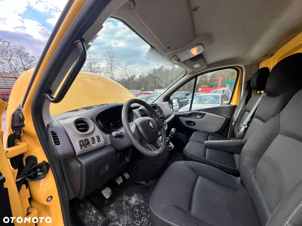 Renault Trafic - 12