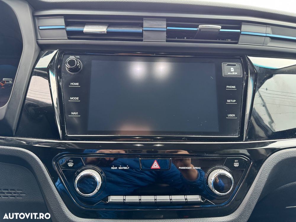 SsangYong Korando e-Motion 61.5 kW Premium - 19