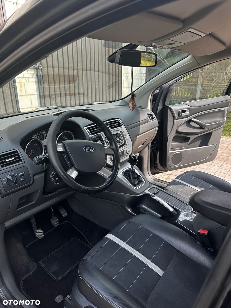 Ford Kuga - 6