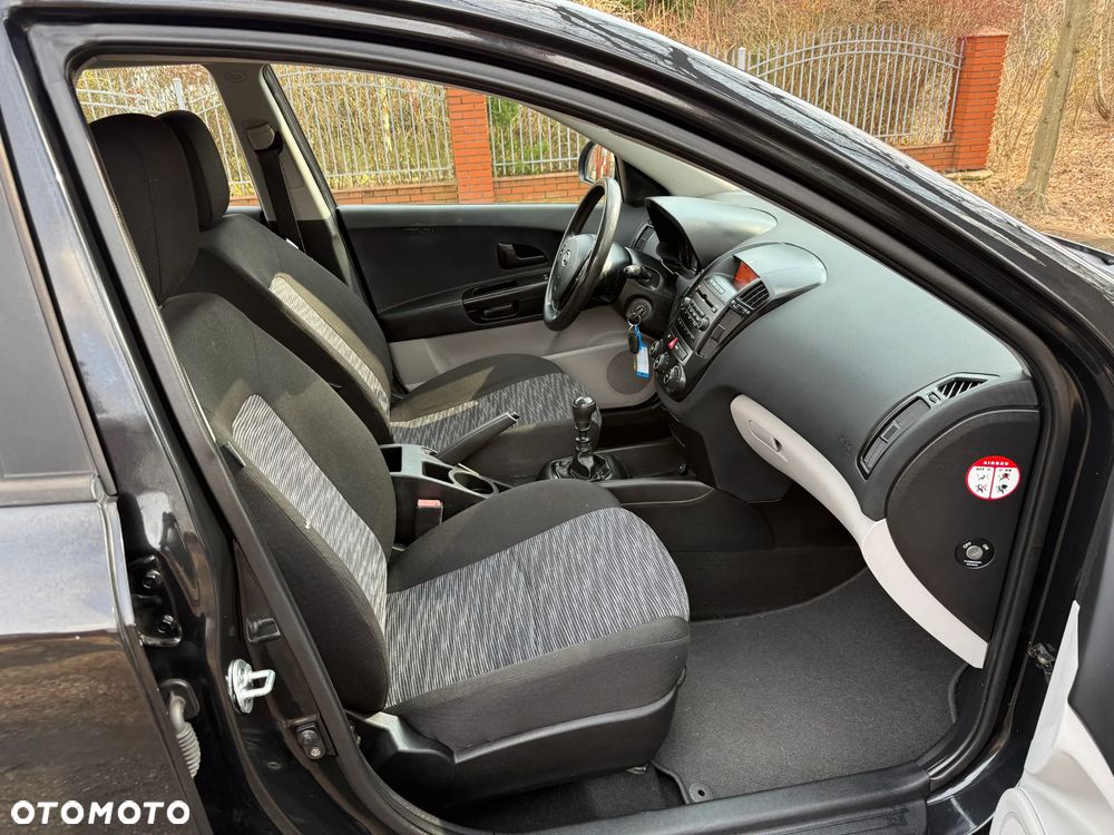 Kia Ceed 1.4 CVVT LX - 25