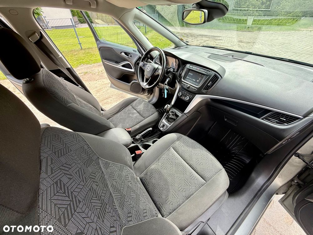Opel Zafira 1.4 Turbo (ecoFLEX) Start/Stop Business Edition - 34