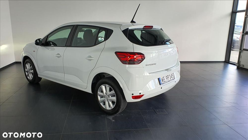 Dacia Sandero - 7