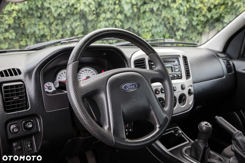 Ford Maverick 2.3 - 13