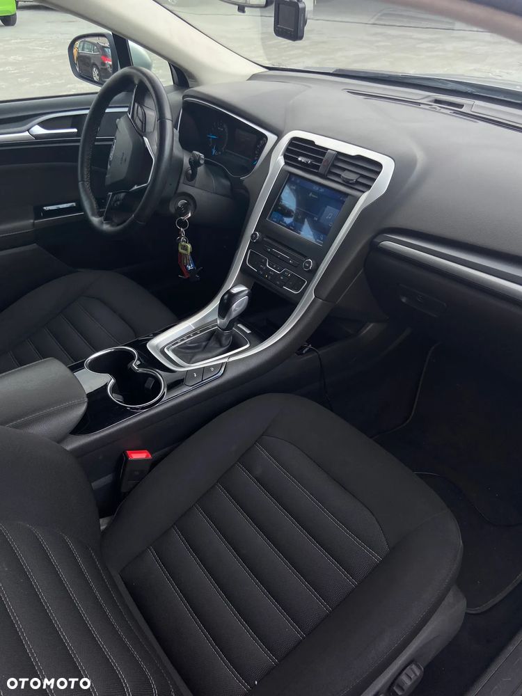Ford Mondeo 2.0 TDCi Titanium PowerShift - 16