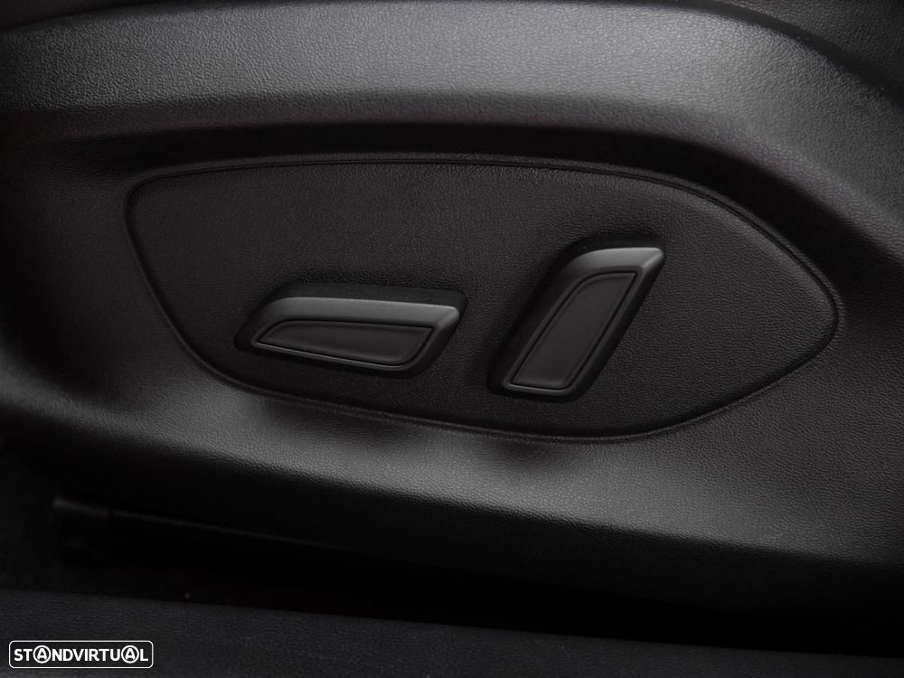 MG MG4 64 kWh Luxury - 18